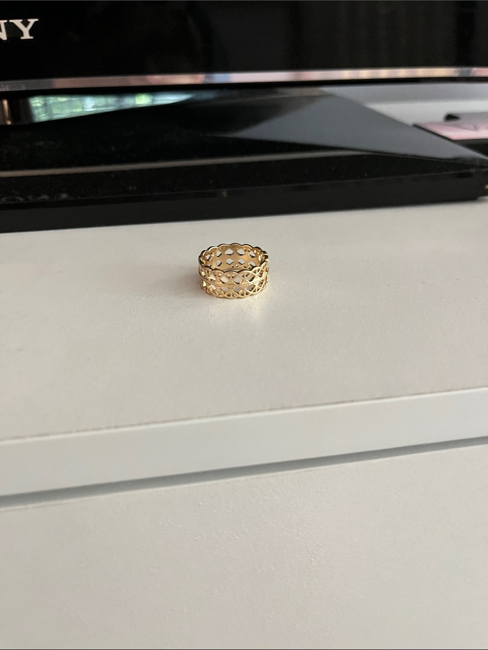 Gold Filigree Patterned Women's Band Ring